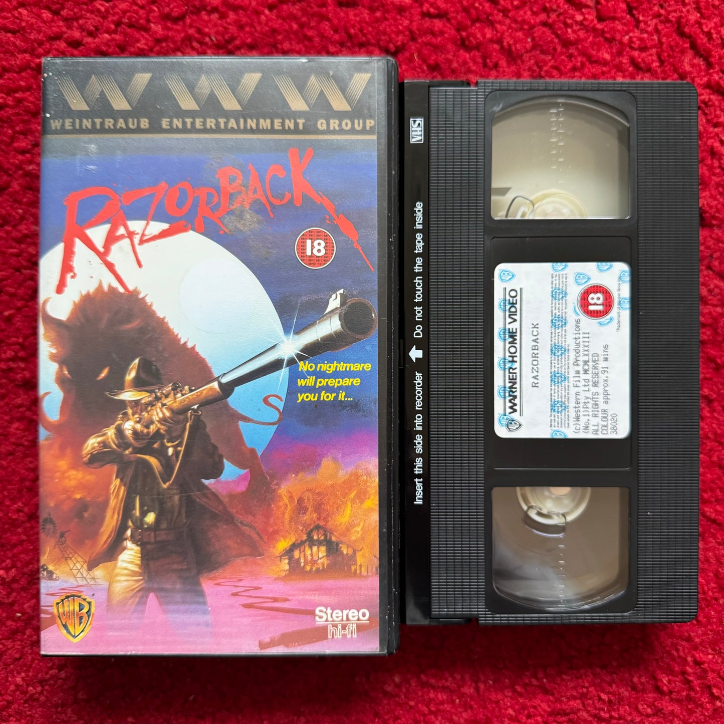 Razorback VHS Video (1984) PES38020