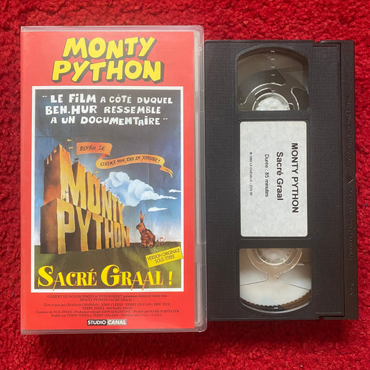 Monty Python And The Holy Grail VHS Video (1975) French Version 0801142