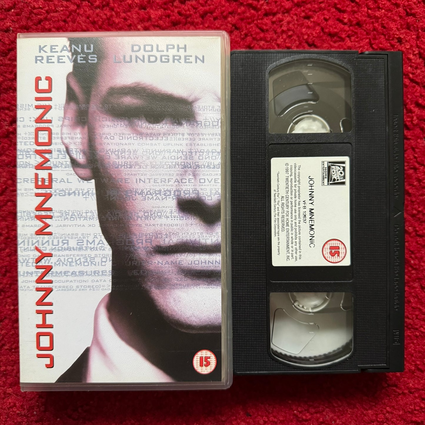 Johnny Mnemonic VHS Video (1995) 8907S