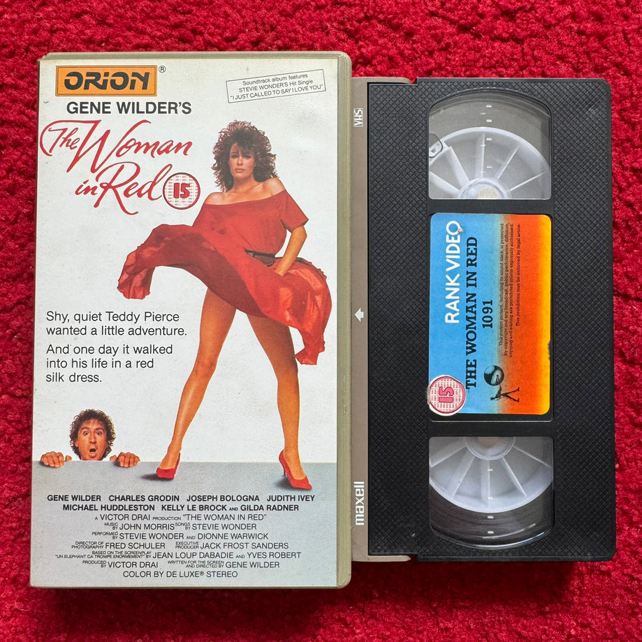 The Woman in Red VHS Video (1984) 1091